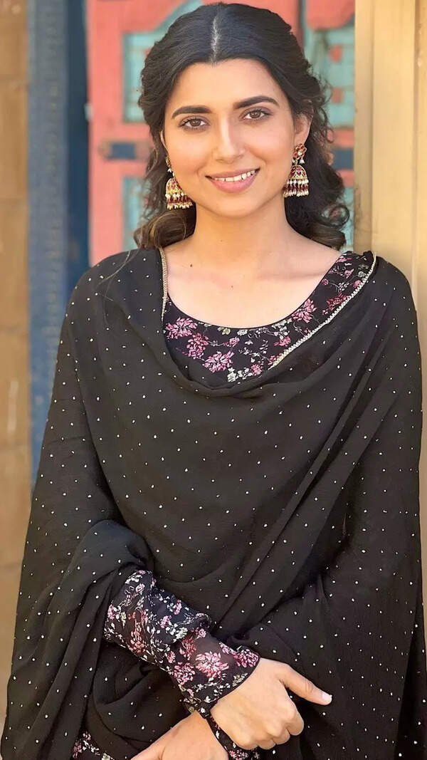 Nimrat Khaira Photos