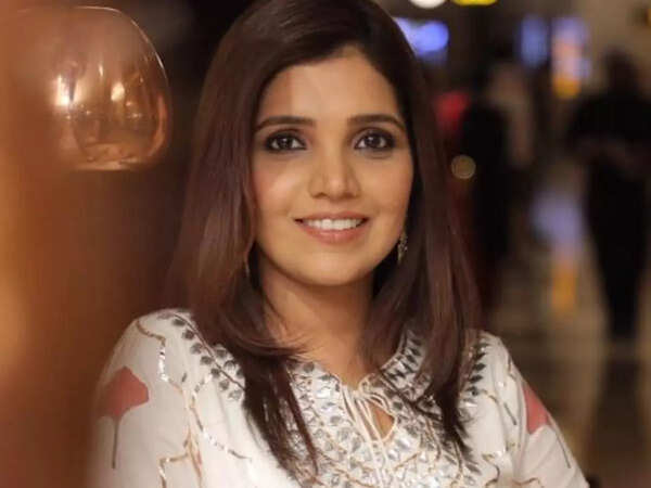 Mukta Barve Images