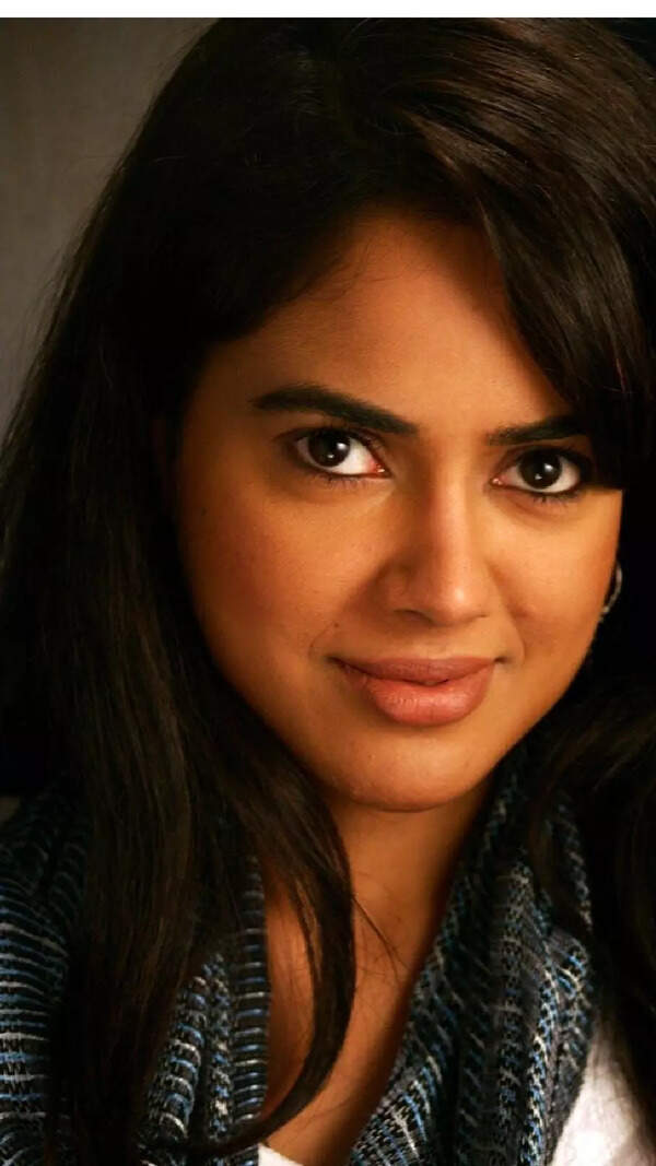 Sameera Reddy Stills