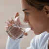 How to deal with stomach pain when suffering from COVID-19