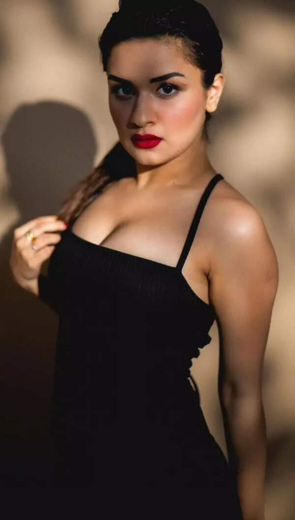 Avneet Kaur Stills