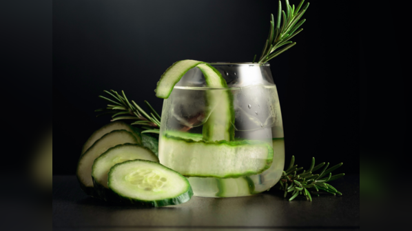 Cucumber detox water
