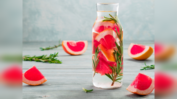 Grapefruit detox water