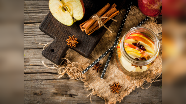 Apple detox water