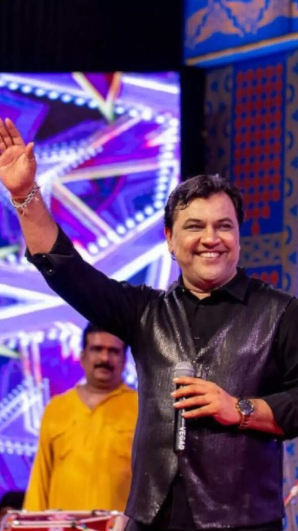 Kirtidan Gadhvi Photos