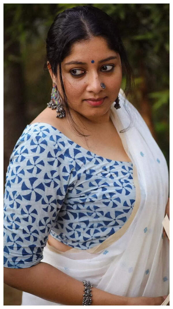 Anumol Stills