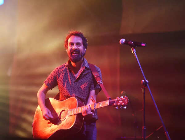Prateek Kuhad Images