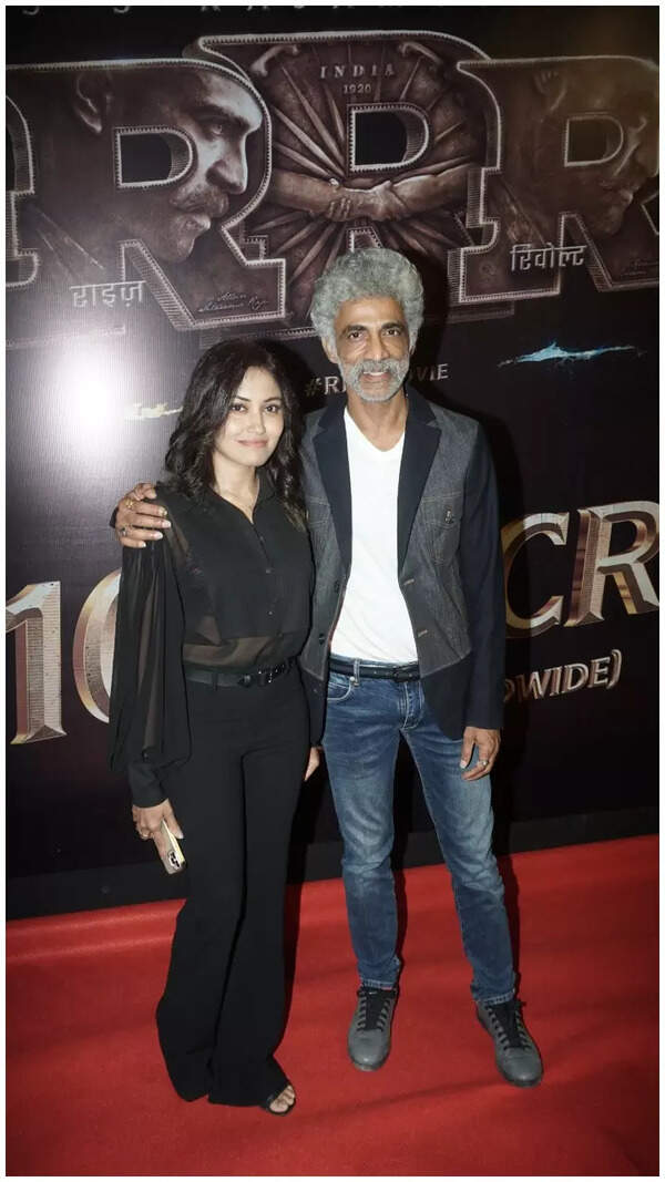 Makarand Deshpande Pictures