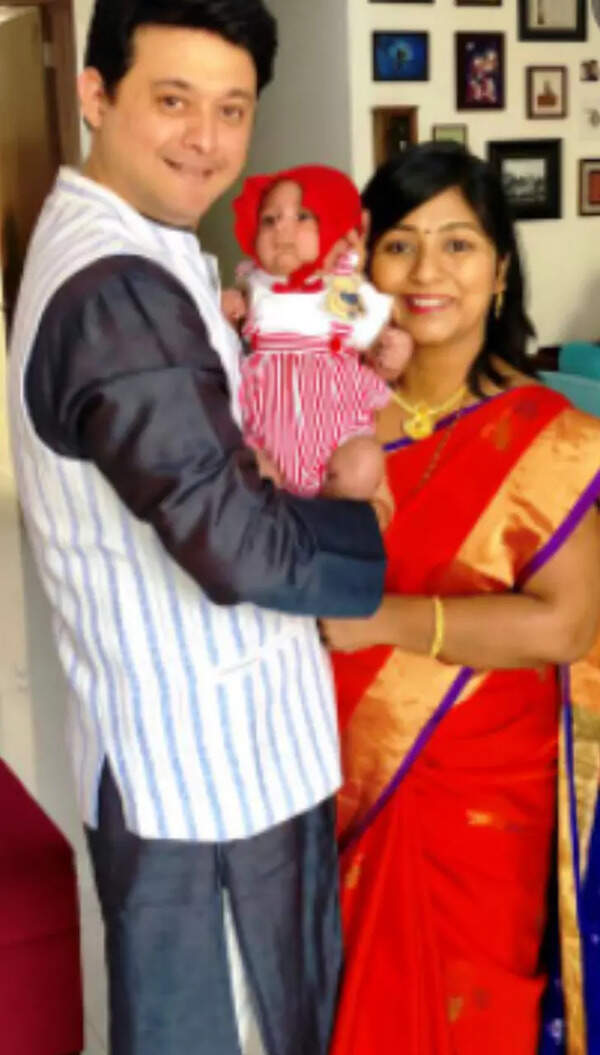 Swwapnil Joshi Photos