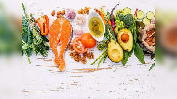 Benefits and risks of following a high protein, low carb diet