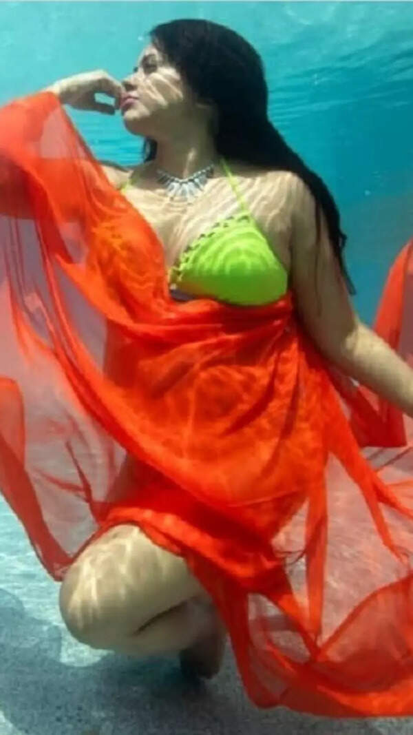 Sameera Reddy Pictures