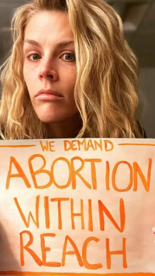 Busy Philipps Photos