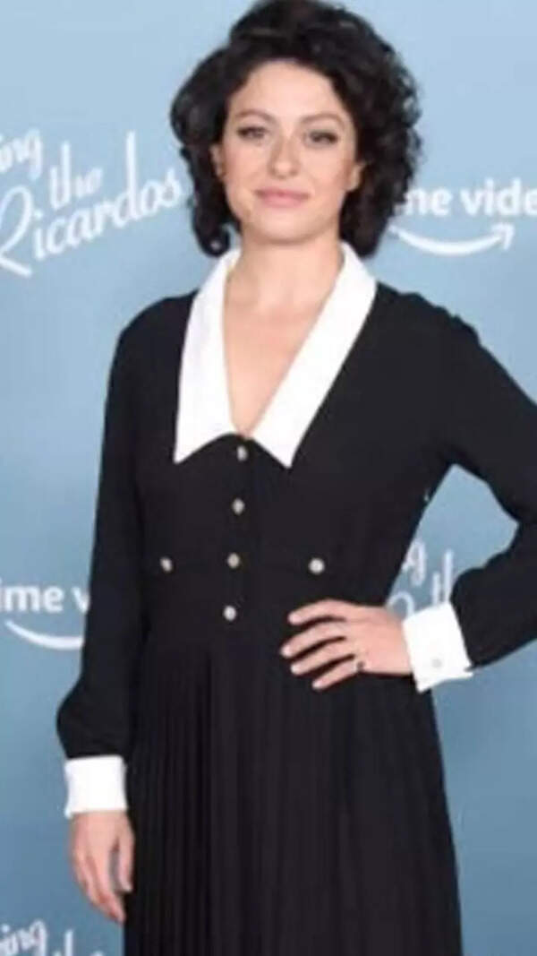 Alia Shawkat Photos