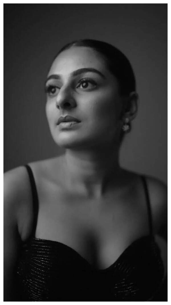 Esther Anil Images