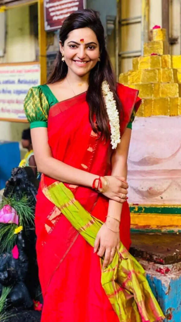Athulya Ravi Images