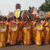 Article image for: Kolkata welcomes Bengali New Year with <i class="tbold">prabhat pheri</i>s