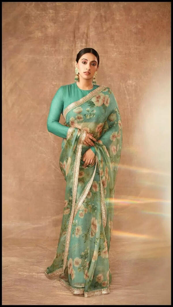 Akansha Ranjan Pictures