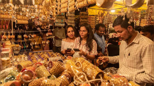In pics: Ramzan night buzz back in Charminar
