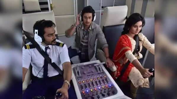 Protagonist Titli flying plane without formal training