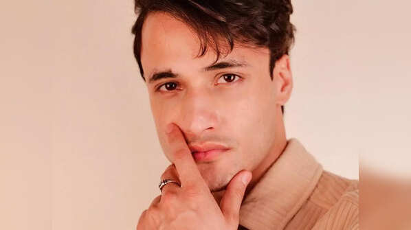 Asim Riaz