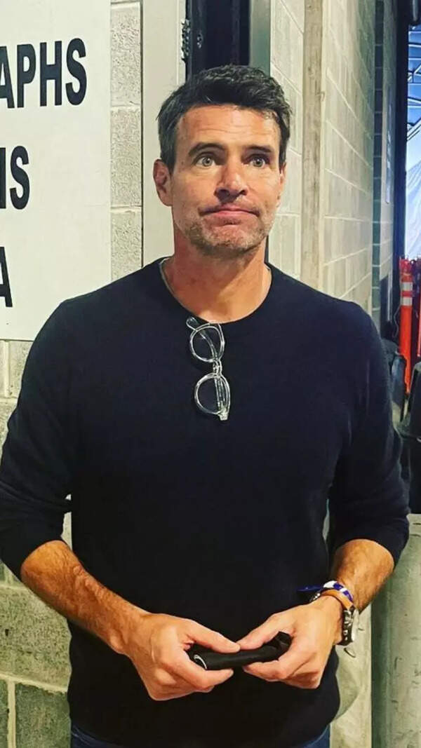 Scott Foley Photos