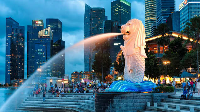 Plan a trip to Singapore as the country eases COVID-19 travel restrictions
