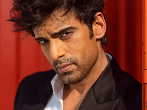 Mohit Malik Photos