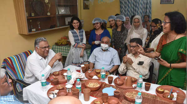 BHU students protest against V-C's iftar party