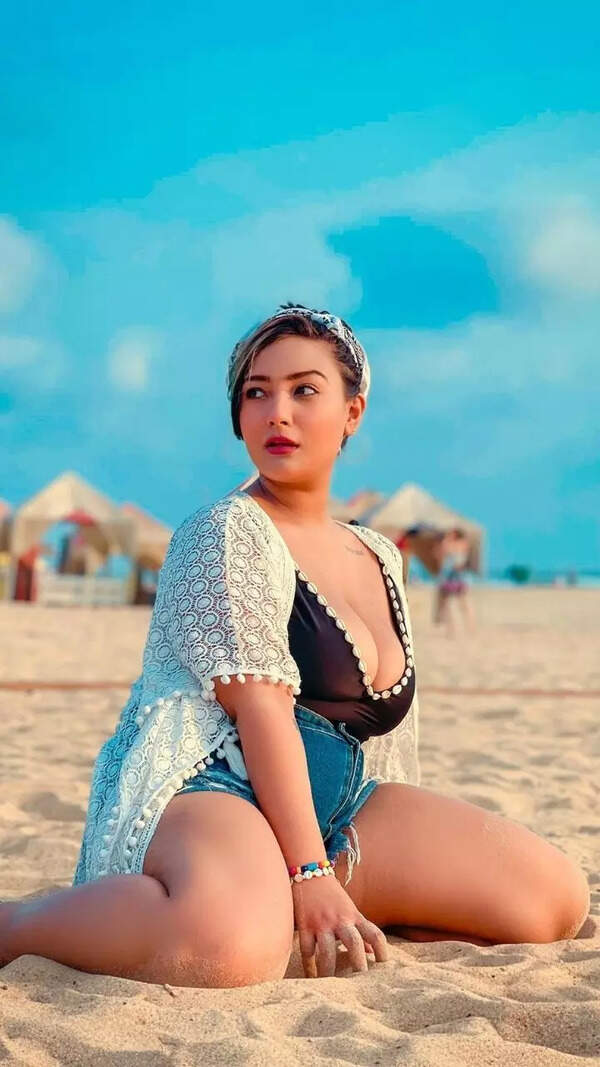 Aashika Photos