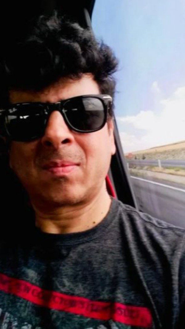 Palash Sen Photos