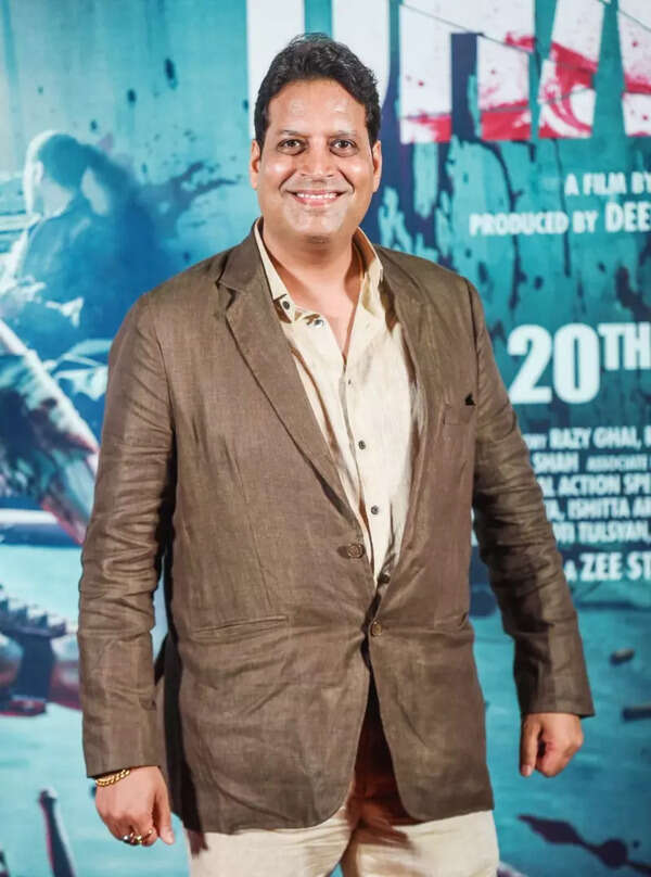 Deepak Mukut Photos
