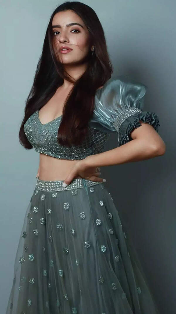 Rukshar Dhillon Pictures