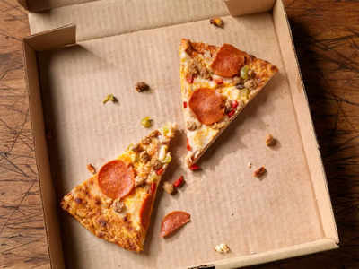 The simple trick you never knew to use your pizza boxes to save the leftover  slices – and it's built right in