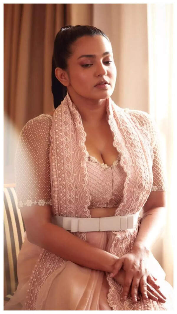Parvathy Thiruvothu Stills