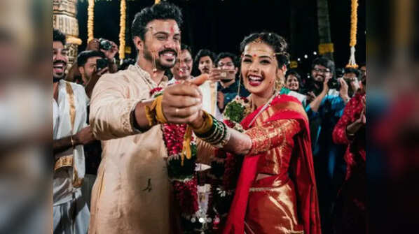 Virajas Kulkarni and Shivani Rangole get hitched