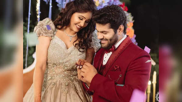 Hardeek Joshi and Akshaya Deodhar get engaged