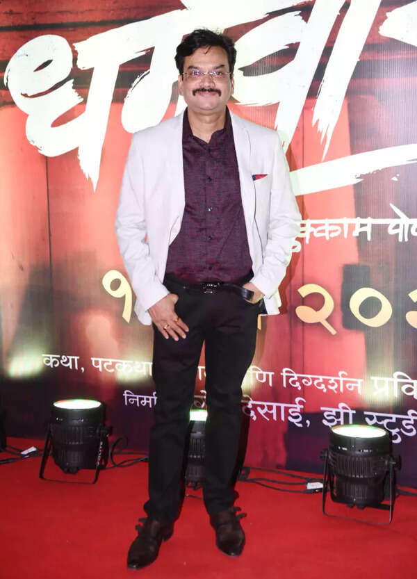 Mangesh Desai Pictures