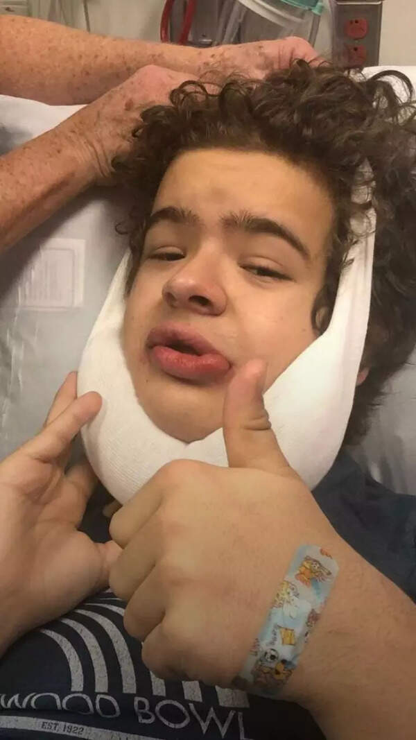 Gaten Matarazzo Images