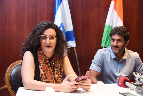 Tsahi Halevi Photos