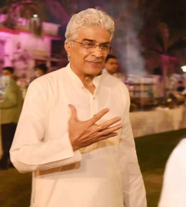 Nasir Abdullah Images
