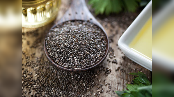 Homemade energy bars with chia seeds