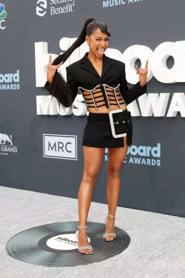 Liza Koshy Images