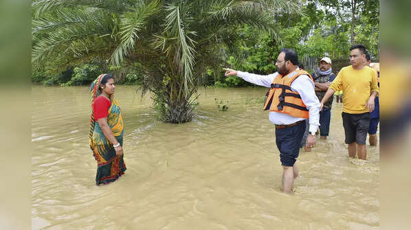 Minister Keshab Mahanta visits flood-hit area