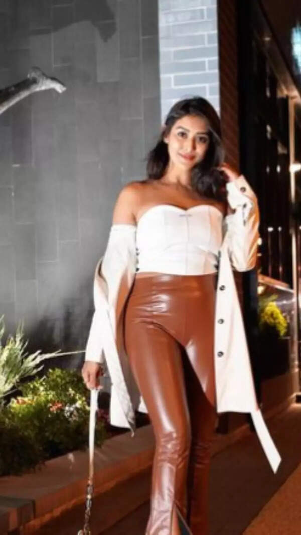 Pooja Jhaveri Wallpapers