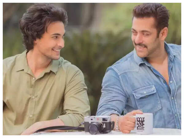 Aayush Sharma Wallpapers