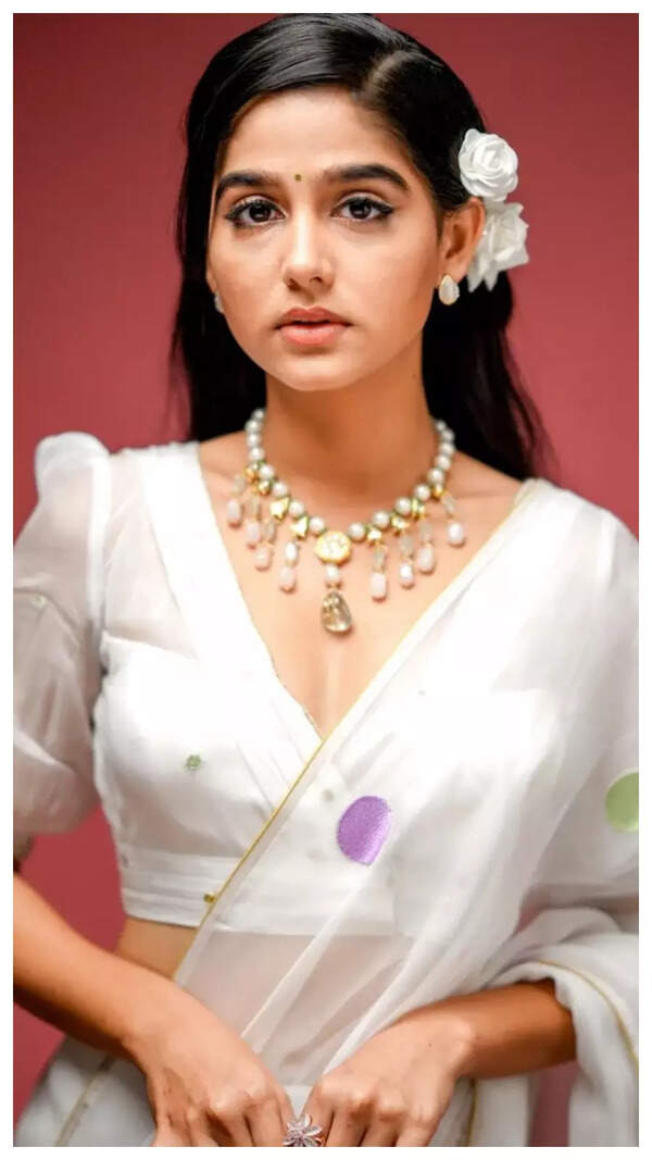 Anaswara Rajan Pictures