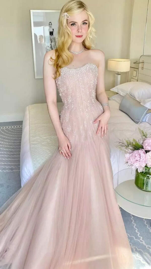 Elle Fanning