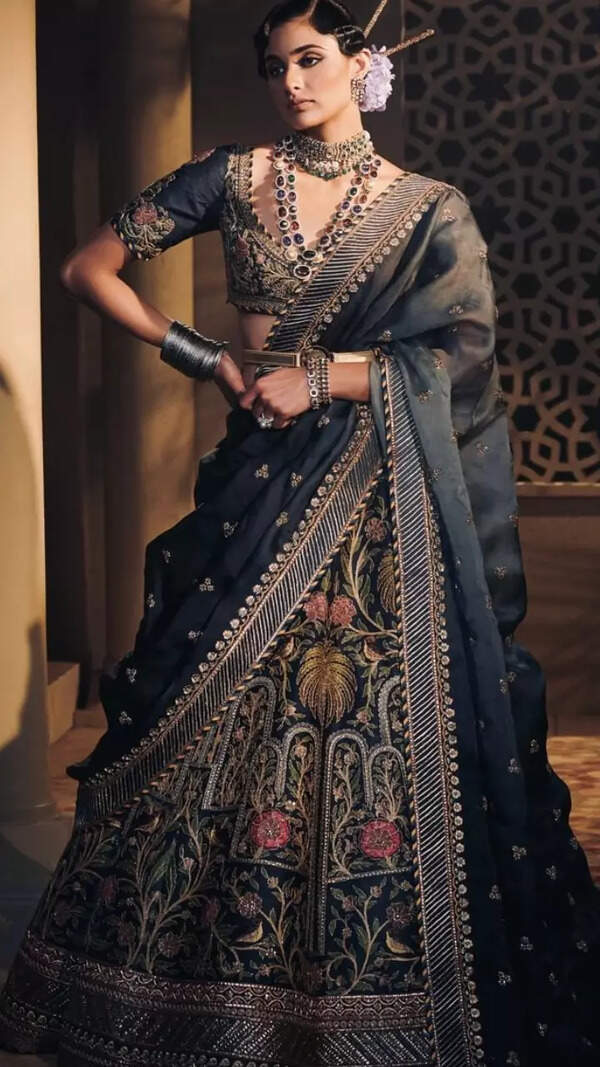 JJ Valaya Photos