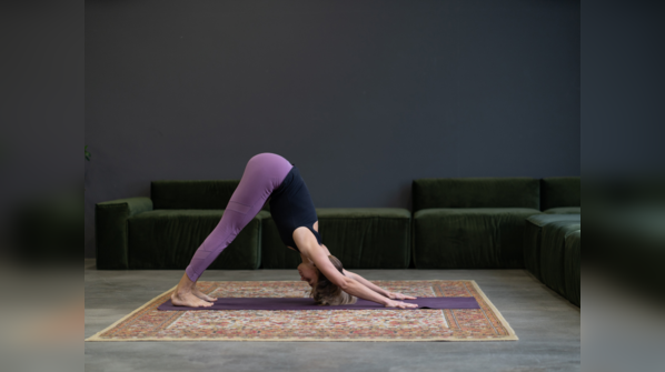 Hasta-Padasana