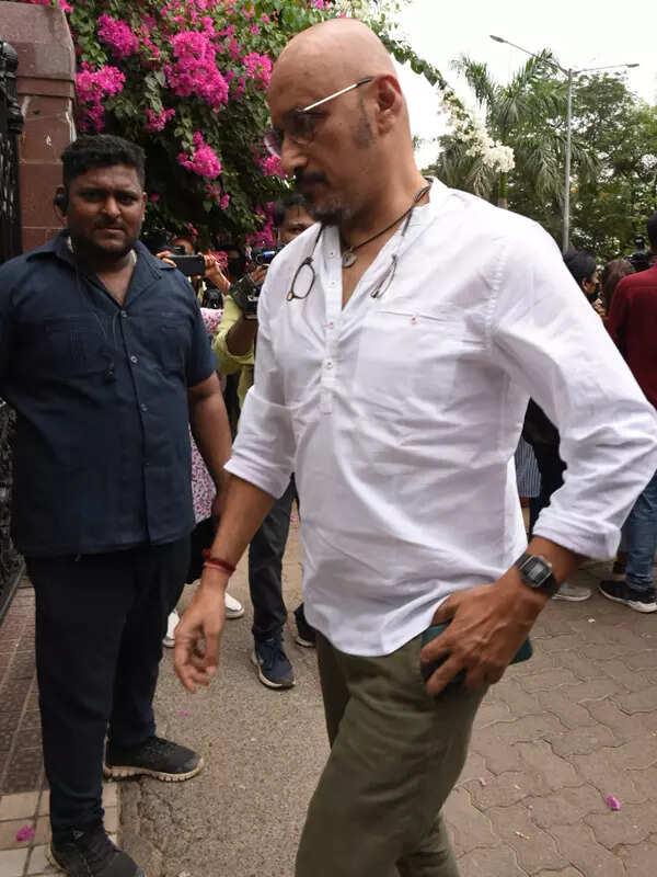 Shantanu Moitra Images